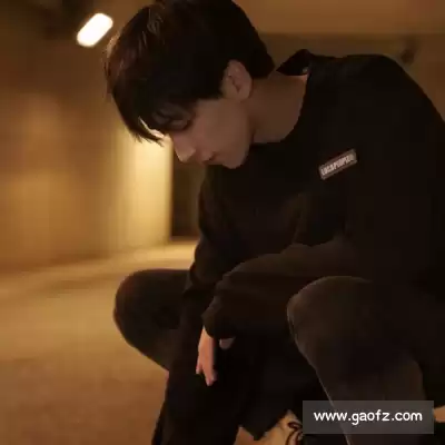 蒙倩群